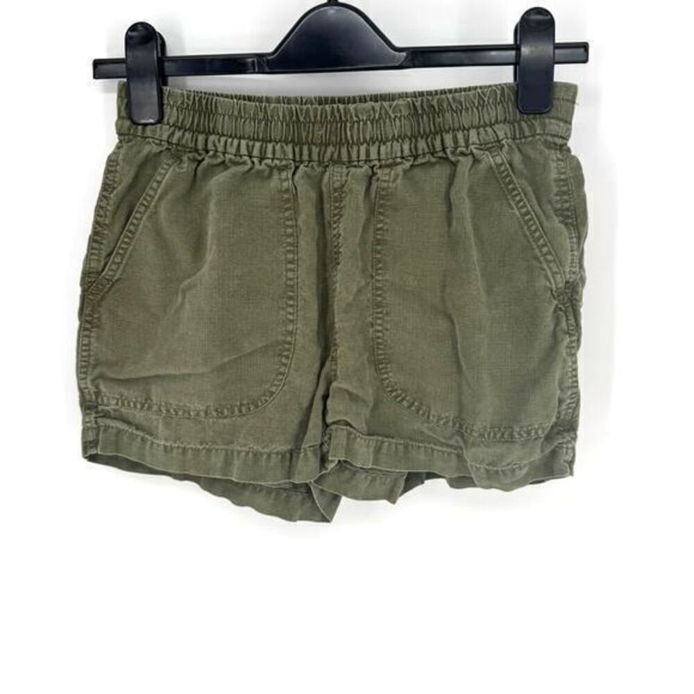 J.crew cottagecore military  green cotton shorts XXsmall or a girl size 10/12